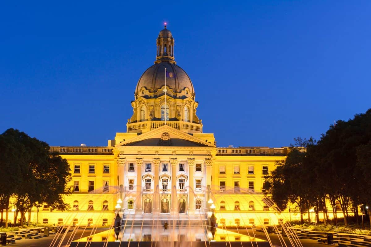 Alberta Immigration Introduces Series of Coronavirus Special Measures