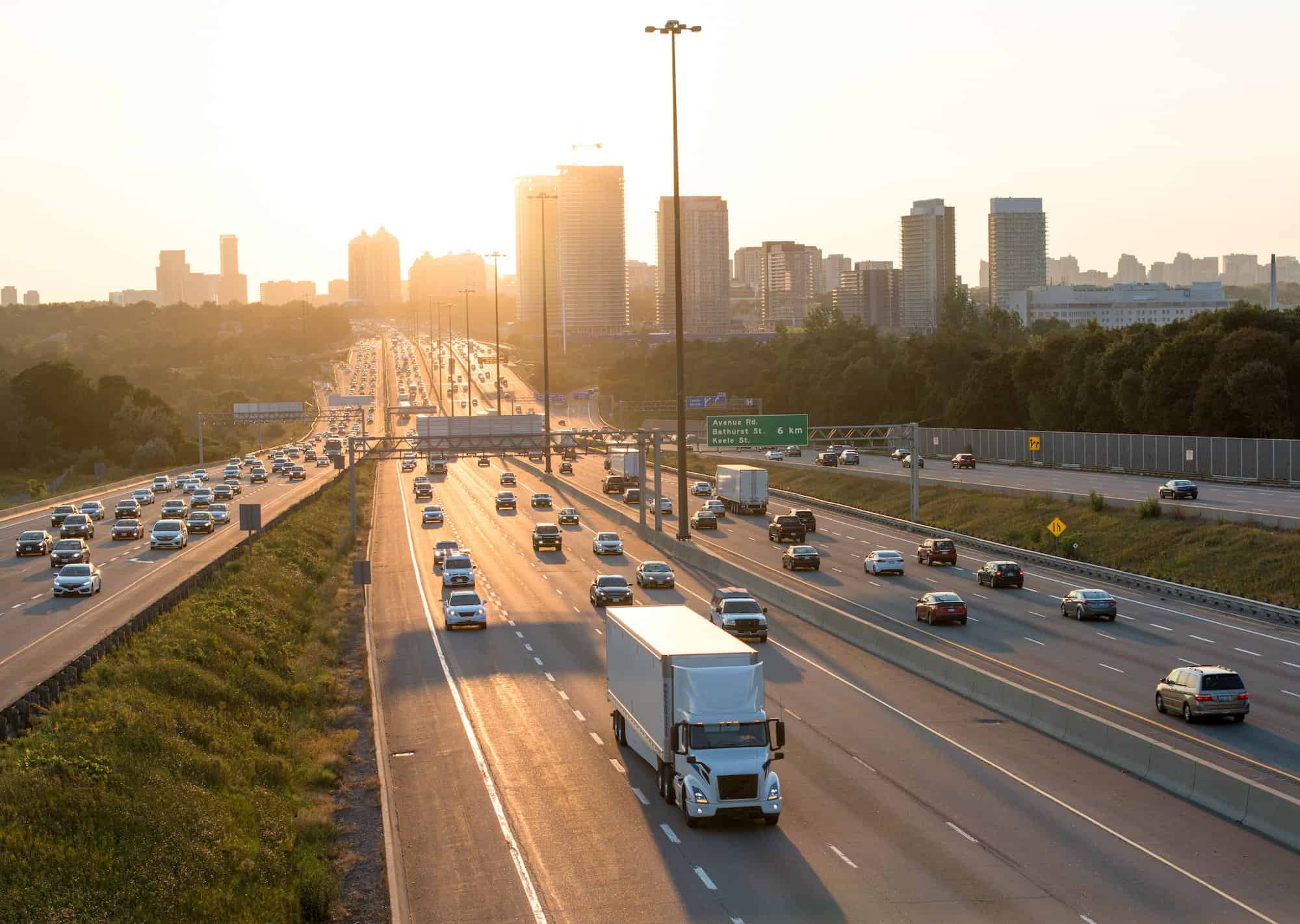 Canada Issues 975 Express Entry Invitations to Apply for Transport Occupations