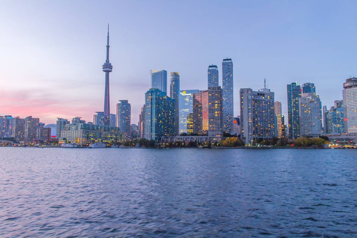 Established Immigrants Wealthier Than Canadian Counterparts, Study Shows