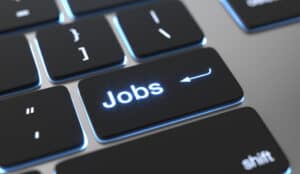 Employers Struggle As Canada Job Vacancies Hit All-Time High In Second Quarter Of 2022