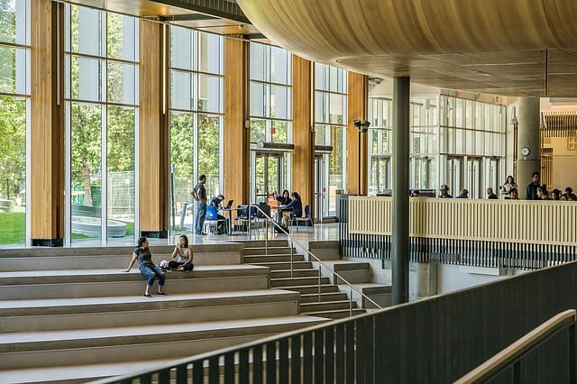 How To Immigrate To Canada As An Architecture Or Science Manager