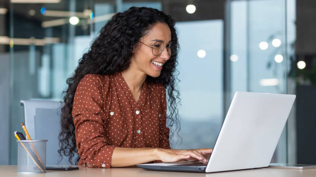 Changing your work permit: How to Easily Apply for an Extension of Work Permit in Canada